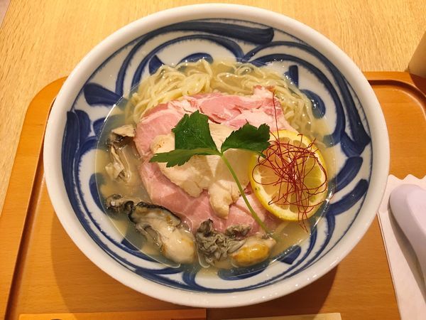 「（よしかわ）牡蠣の冷やしそば」@むぎくらべの写真