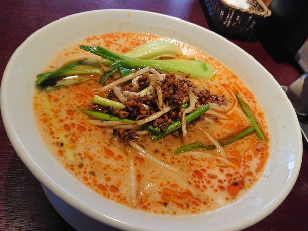 「担々麺 780円」@龍鳳閣 クロスタワー ア・ベイ店の写真