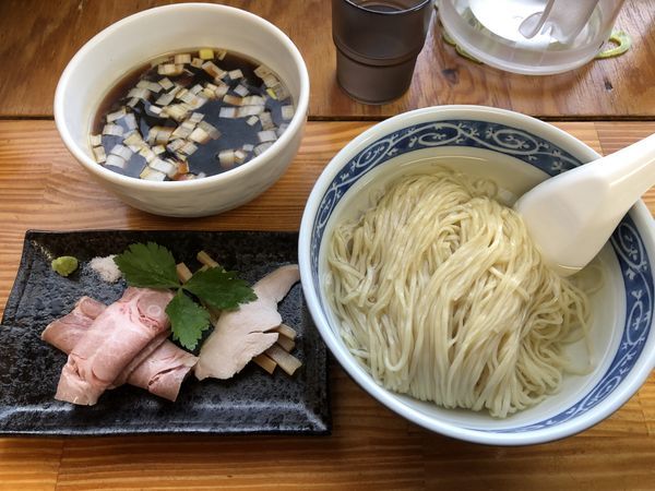 「【ぬるぬる】川越醤油のつけ麺 昆布水バージョン」@中華そば よしかわの写真