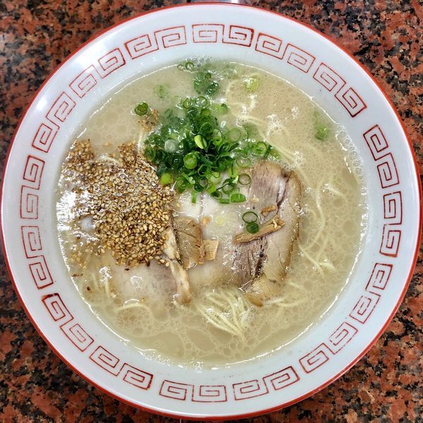 「ラーメン (500円)」@らーめん鎮の写真