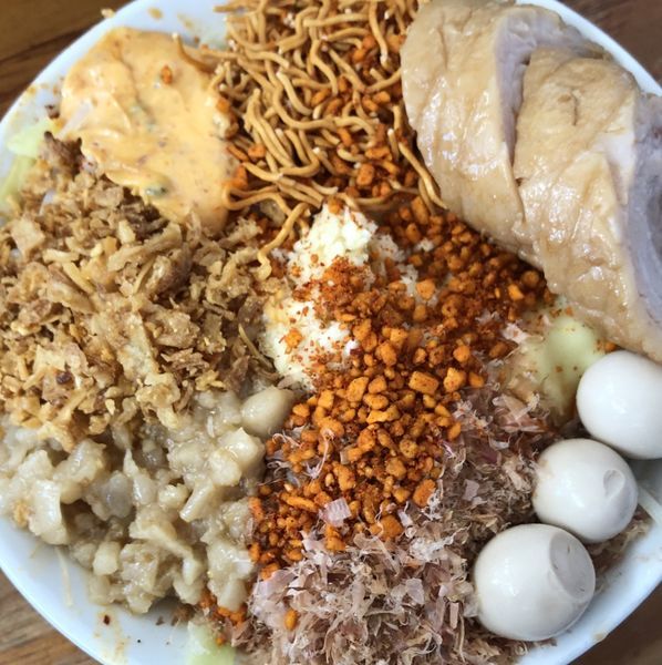 「まぜそば ホットマン」@ハイマウントの写真