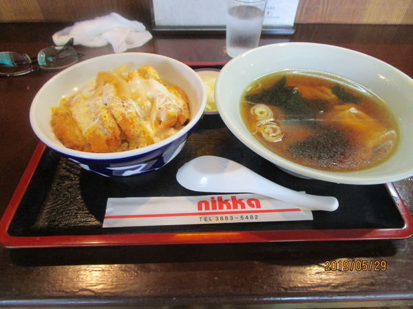 「ランチ　かつ丼　ワンタンset　650円」@中華料理 日華の写真