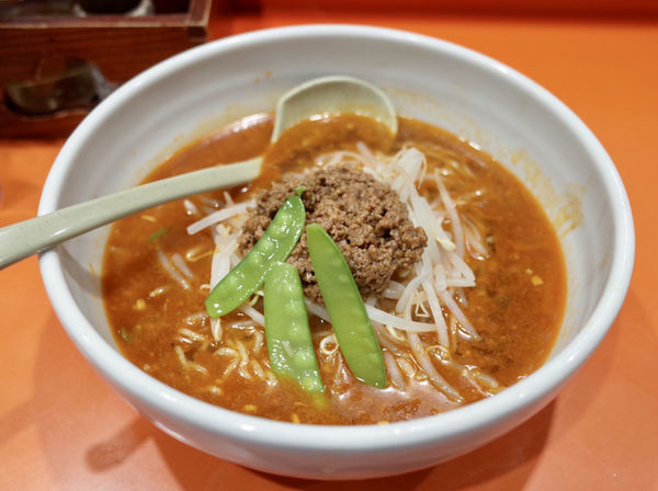 「白ゴマ担担麺…780円」@ことぶき屋の写真