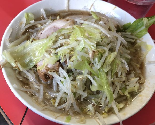 「ラーメン 麺半分」@ラーメン二郎 三田本店の写真