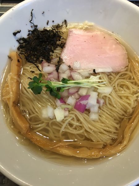 「冷やし貝そば 塩」@noodles kitchen GUNNERS 新丸子店の写真