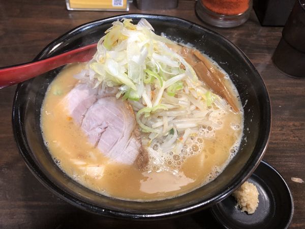「味噌ラーメン ヤサイニンニクマシ」@麺処 花田 池袋店の写真