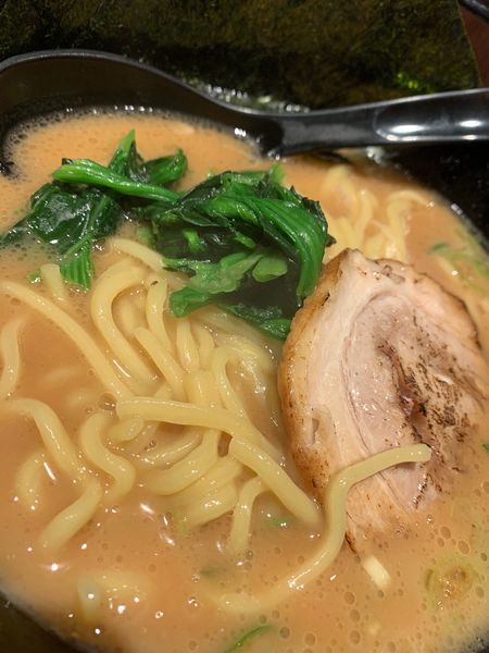 「豚骨醤油」@つけ麺らーめん 春樹 赤坂店の写真