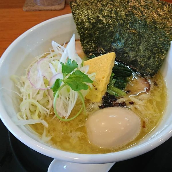 「鶏白湯光の葉ら～めん」@めん結び 光の葉の写真