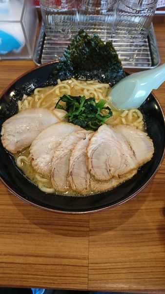 「チャーシュー麺  ９５０円」@横浜家系ラーメン 壱角家 裾野店の写真