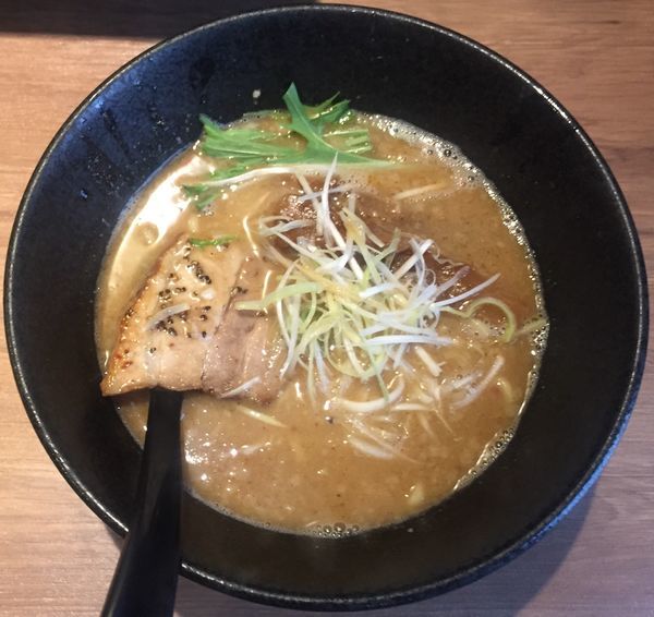 「豚骨魚介らぁめん730円」@RAMEN TOMIRAIの写真