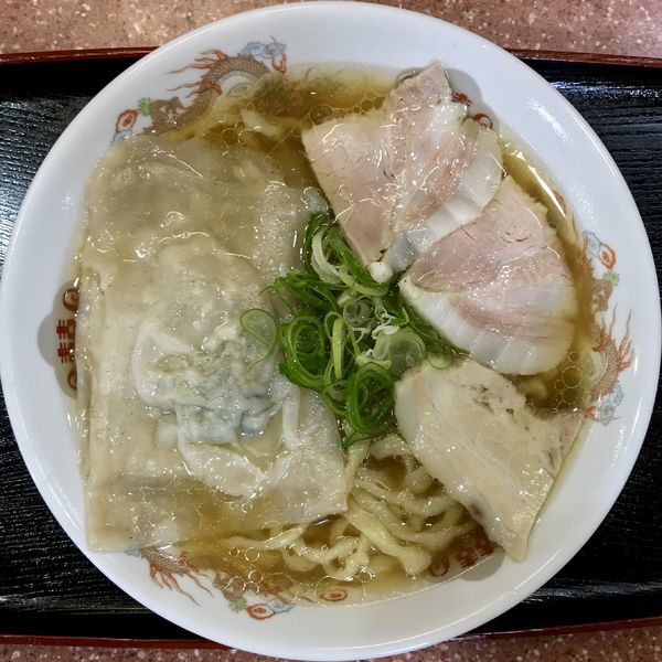 「ワンタン麺 ¥700円（中盛＋50円）」@麺や しげとみ～の写真