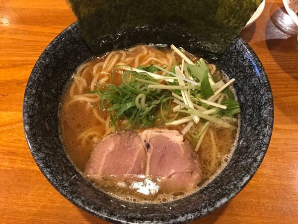 「らーめん ¥700」@らーめん桜亭 平沢店の写真