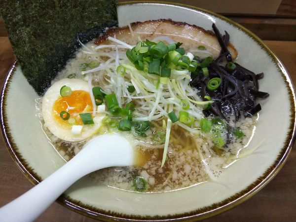 「鯵しょうゆラーメン　＋背脂：無料」@ラーメン ヌプチェの写真