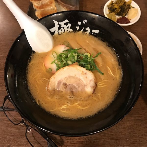「和歌山ラーメン」@新和歌山らーめん 極ジョーの写真