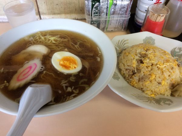「ラーメン+半チャーハン（Aセット）」@中華料理 大芳の写真