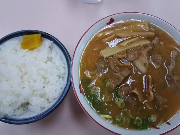 「中華そば 肉入中盛（¥650）+ライス（¥150）」@中華そば いのたに 本店の写真