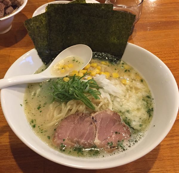 「しおらーめん」@らーめん桜亭 平沢店の写真