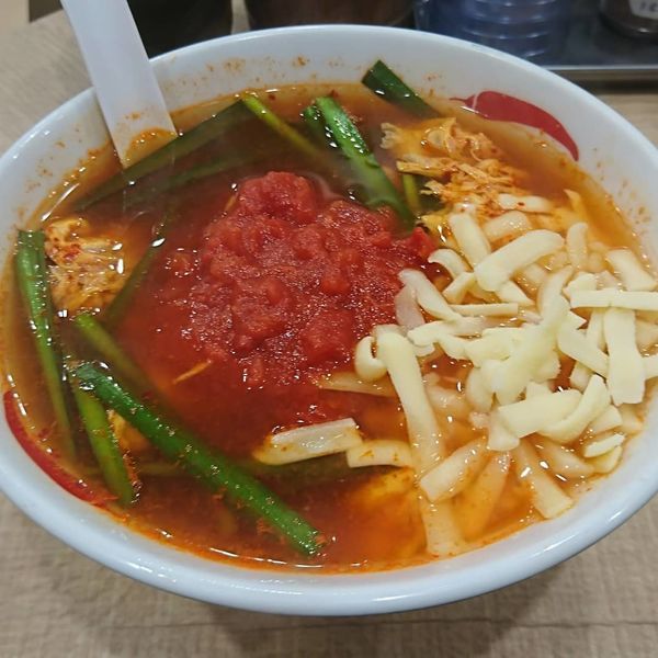 「トマト辛麺 チーズ」@辛麺屋 一輪 池袋店の写真