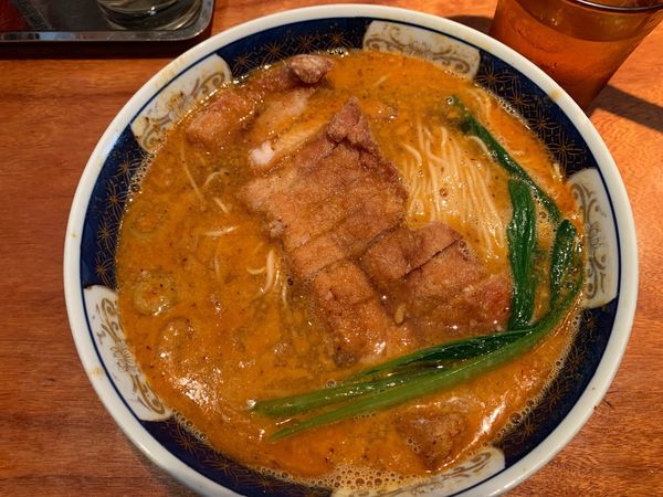 「ぱいこうだんだんめん1000円」@支那麺 はしご 銀座四丁目店の写真