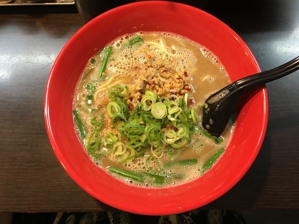 「台湾ラーメン(辛さ増し・麺硬め)」@ラーメンくれはの写真