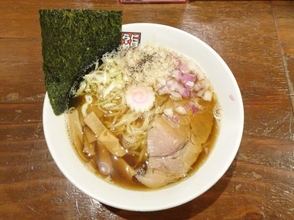 「背脂煮干しらーめん」@煮干しらーめん 玉五郎 くずはモール店の写真