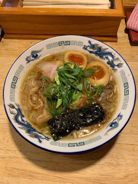 「蔵出し醤油麺味玉入り（８８０円）」@新在家ラーメン もんどの写真
