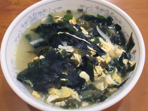 「ワカメ玉とじラーメン（550円）」@開々亭の写真