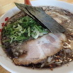 「背脂豚そば黒」@麺や 木蓮の写真