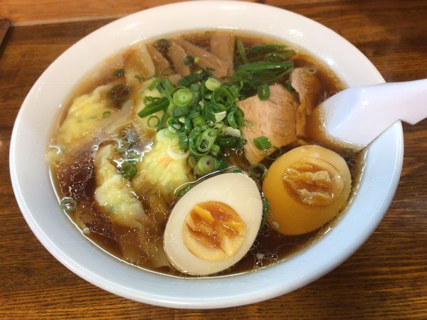 「エビワンタンめん＋味たまご 1050円」@らーめん 花希亭の写真
