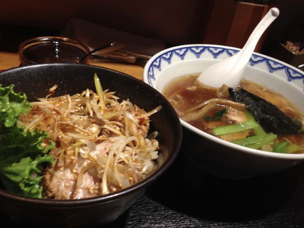 「ちゃーしゅー丼＋ミニラーメン」@らーめん でくの坊の写真