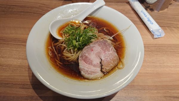 「芳醇鶏そば900」@鶏そば うえ原の写真