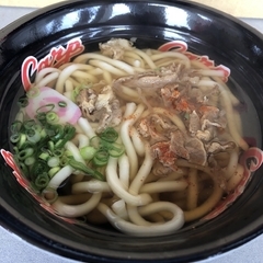 カープうどん マツダズームズームスタジアム店の画像