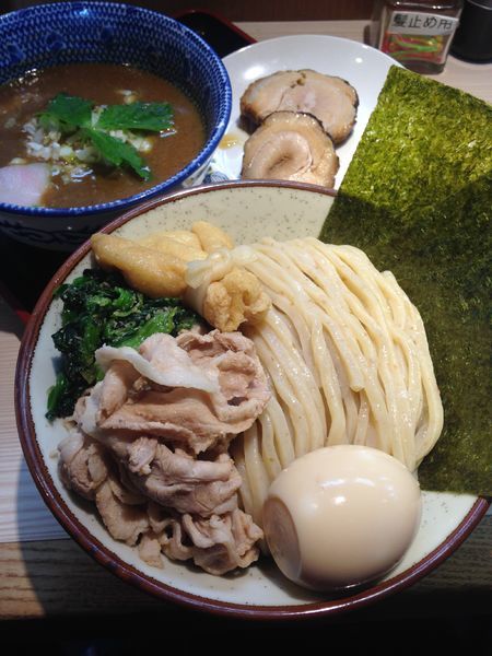 「鶴嶺峰つけ麺 幕内(並) 特製トッピング 眠りチャーシュー」@らー麺土俵 鶴嶺峰の写真