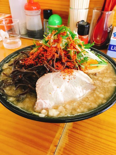 「こってり塩豚骨キクラゲラーメン」@豚骨ラーメン 新井商店の写真