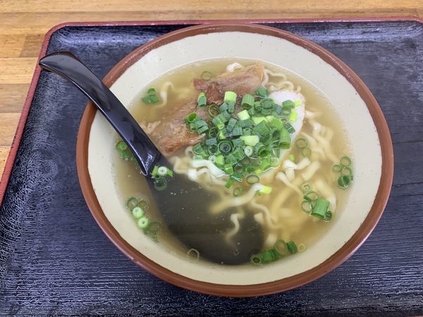 「ミニ沖縄そば 290円」@どん亭 牧志店の写真