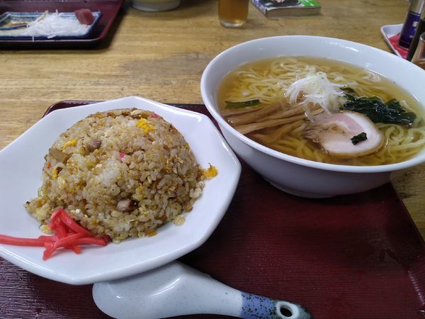 「らーめん カニチャーハン 770円」@はすみの写真