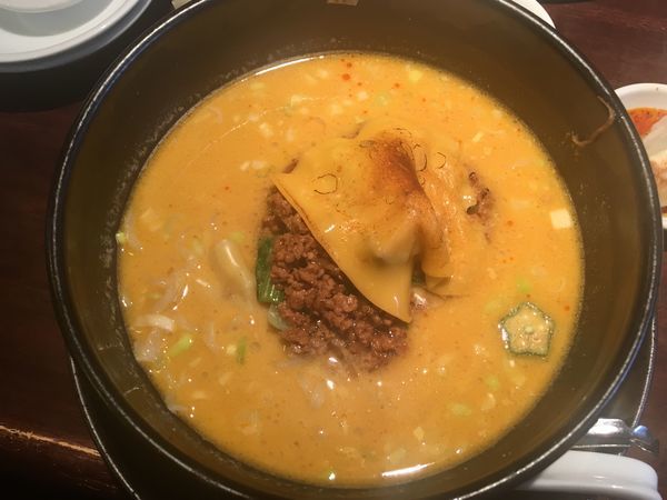 「チーズ焼きカレー担々麺」@ユタの店の写真