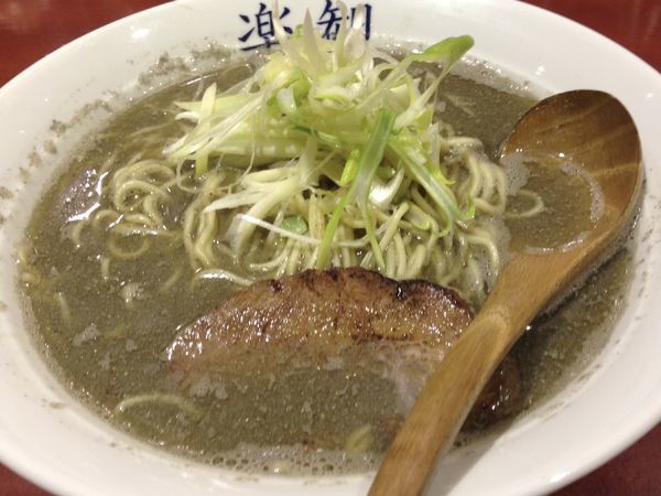 「煮干しらぁめん」@楽観 青山店の写真