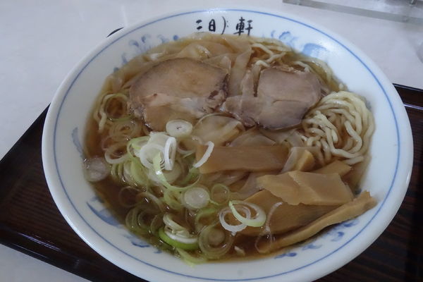 「ふわとろワンタンメン（小）」@三日月軒 東中の口店の写真