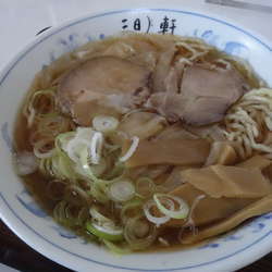 ふわとろワンタンメン（小）