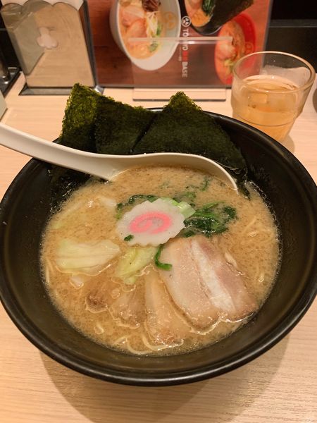 「豚骨 黒」@TOKYO 豚骨 BASE MADE by 博多一風堂 ecute品川サウス店の写真