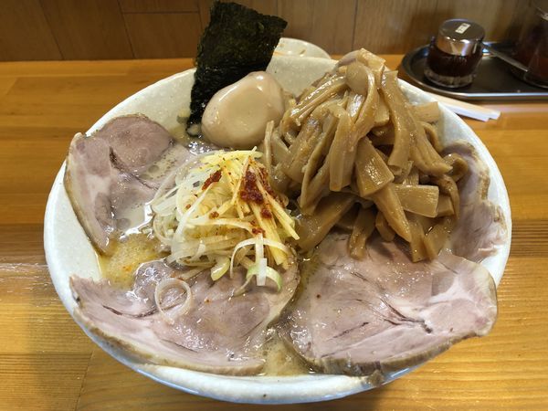 「塩ラーメン+チャーシューメンマ+ビール」@麺屋 永太の写真