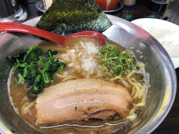 「鶏白湯ラーメン730円」@二代目ラーメン処「まるは」 旬の写真