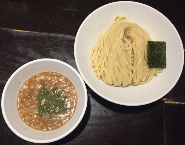 「浸け節そば830円」@俺の空 新宿店の写真