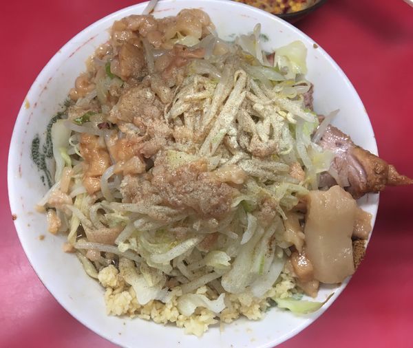 「大汁なし  玉子  全部 ニンニク多め」@ラーメン二郎 環七一之江店の写真