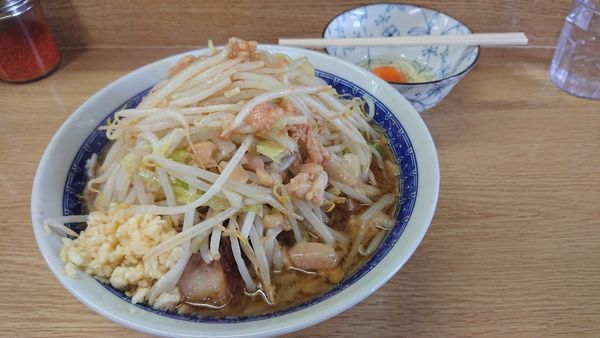 「ラーメン ニンニクアブラ 生卵」@ラーメン二郎 栃木街道店の写真