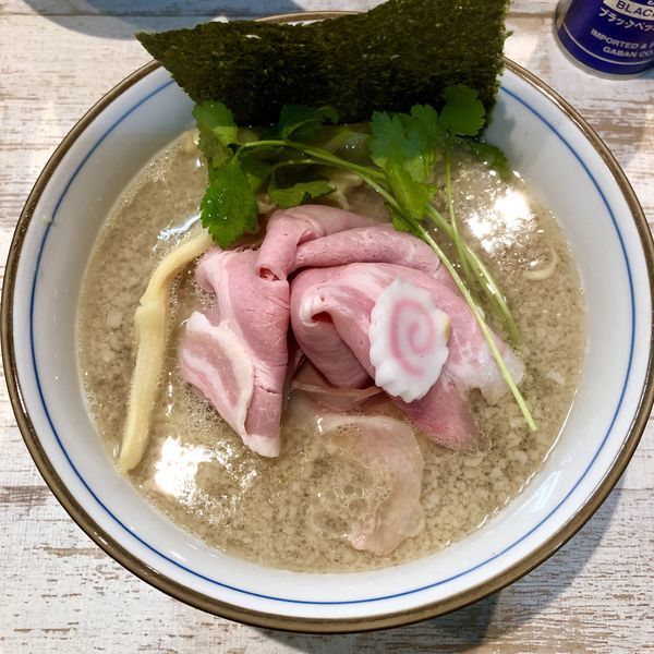 「【気まぐれ限定】背脂中華そば ￥850」@中華そば 四つ葉の写真