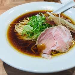 淡麗鶏そば 800円