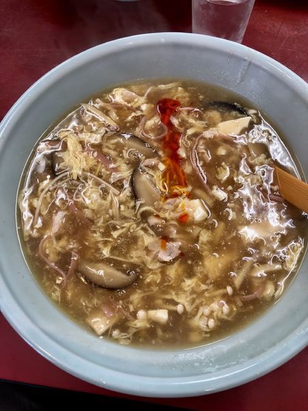 「酸辣湯麺　900円」@山水楼の写真