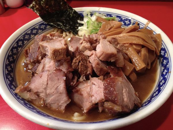 「得勢ラーメン＋チャーシュー＋メンマ」@自家製中華そば 勢得の写真